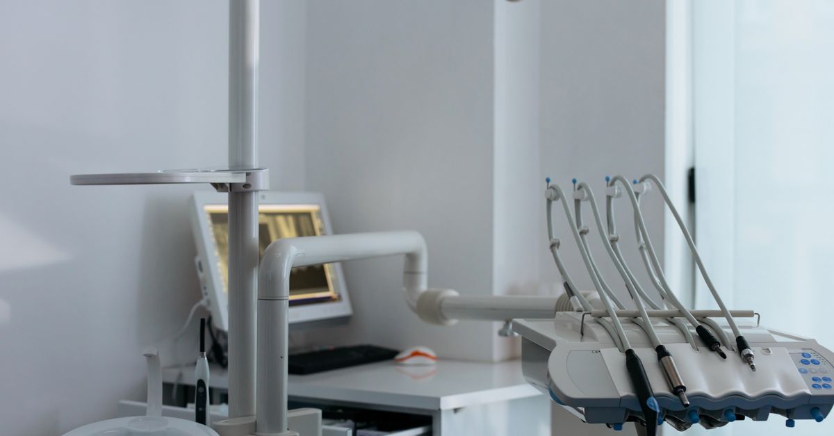 Jak fotografia w gabinecie stomatologicznym buduje zaufanie pacjentów
